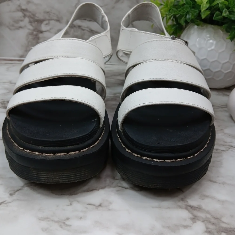 SINCERELY JULES Women's daring trending platform chunky sandals White Size 8.5